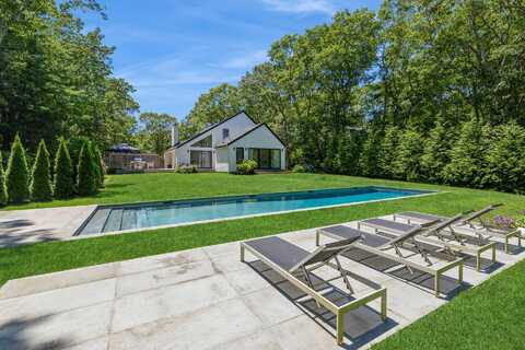 88 Springy Banks Road, East Hampton, NY 11937