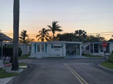 1554 S 33rd Road, Hollywood, FL 33021