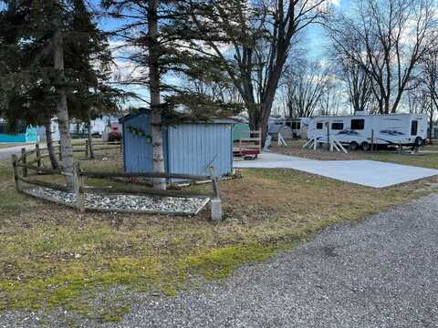 52 Catherine, #52 & 1/2 53 & #8, Brooklyn, MI 49230