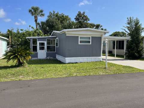 19 New York Dr, New Smyrna Beach, FL 32168