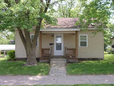 702 State Street, Roodhouse, IL 62082