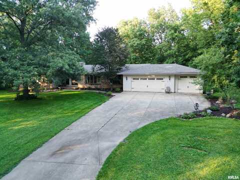 19 TIMBER RIDGE Drive, Coal Valley, IL 61240