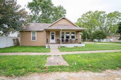 323 N CEDAR Street, Toluca, IL 61369