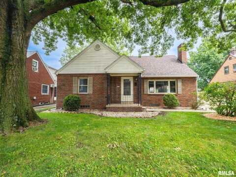 2315 W SHERMAN Avenue, West Peoria, IL 61604