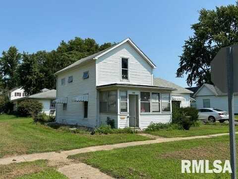 104 E MYRTLE Street, Mason City, IL 62664