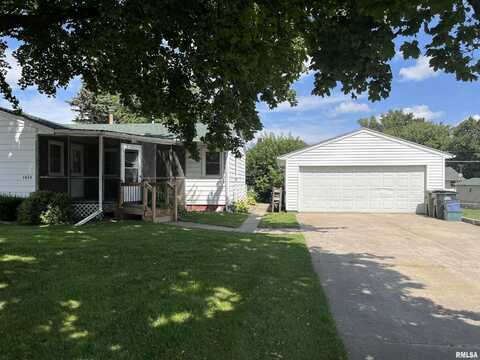 1434 27TH Avenue South, Clinton, IA 52732