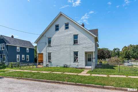 1628 WARREN Street, Davenport, IA 52804