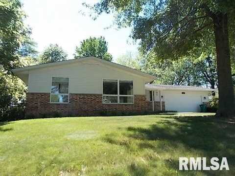 1424 Debbie Lane, Macomb, IL 61455