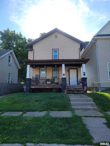 1213 RIPLEY Street, Davenport, IA 52803