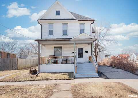 1424 GAINES Street, Davenport, IA 52804