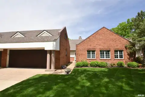 2528 W HIDDEN LAKE Court, Peoria, IL 61614