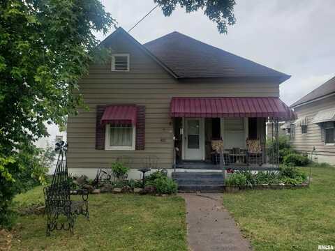 209 S MAIN Street, Harrisburg, IL 62946