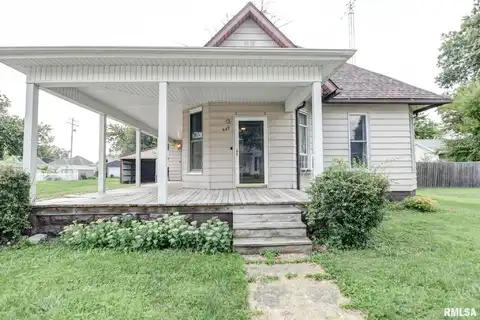 527 N COTTAGE Street, Taylorville, IL 62568