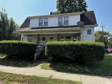 25 W POPLAR Street, Du Quoin, IL 62832