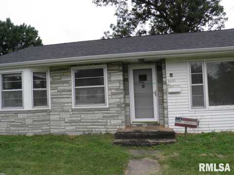 3001 15TH Street, Moline, IL 61265