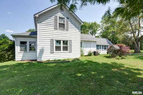 411 W 3RD Street, Assumption, IL 62510