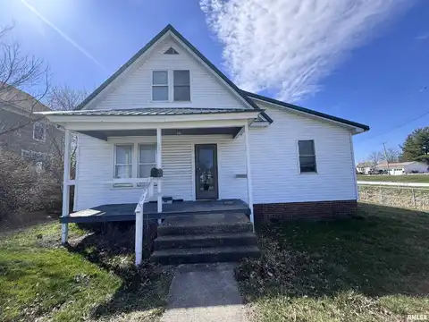 427 W MAIN Street, Adair, IL 61411