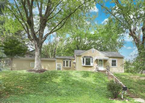 702 25TH Street, Bettendorf, IA 52722