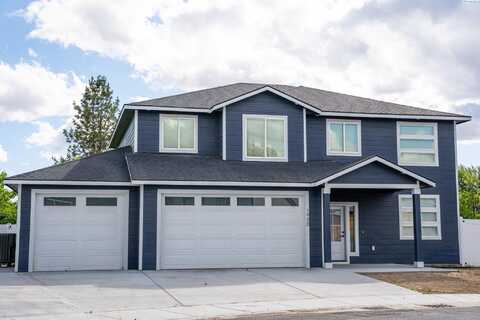 1900 Beacon Rd, Grandview, WA 98930