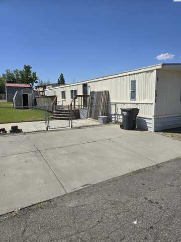 107 N 68th Ave, West Richland, WA 99353