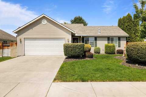 8703 Lancaster Dr, Pasco, WA 99301