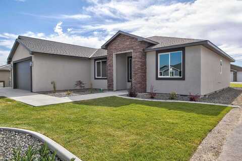 9502 Balflour Ct, Pasco, WA 99301