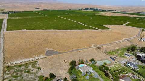 105646 N Harvest Hill PR NE, West Richland, WA 99353