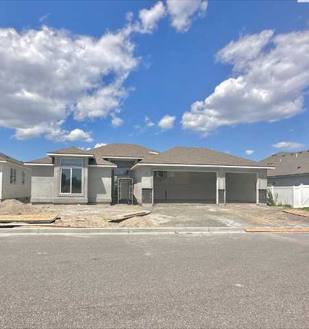 10138 W 17th Place, Kennewick, WA 99338