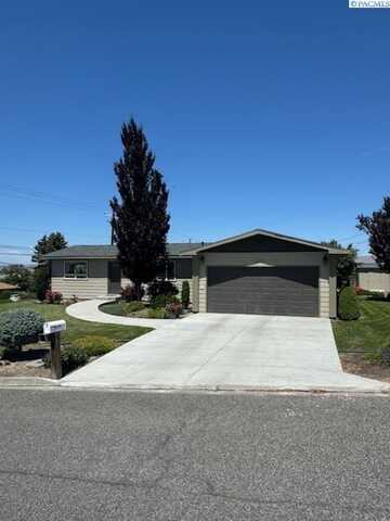 1236 Cherry Ave., Sunnyside, WA 98944