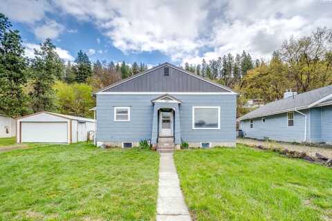 908 N Clay St, Colfax, WA 99111