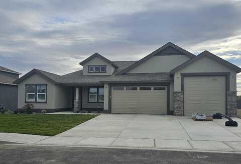 12010 Dunsmuir Dr., Pasco, WA 99301