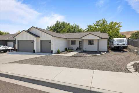 1975 W 39th, Kennewick, WA 99337