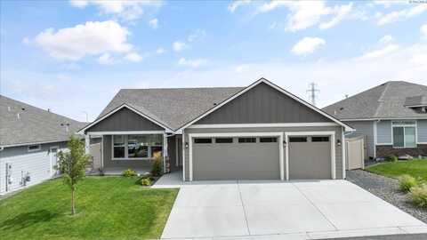 3753 Van Buren St, Kennewick, WA 99338