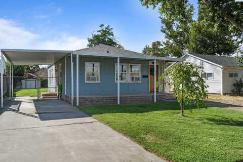 303 Rossell Avenue, Richland, WA 99352