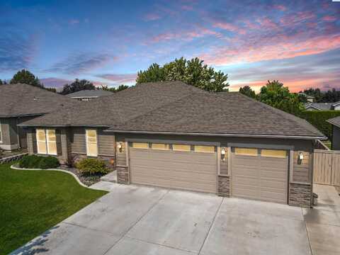 1211 N Oklahoma St, Kennewick, WA 99336