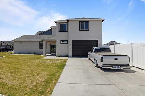 1821 E Highland St, Pasco, WA 99301