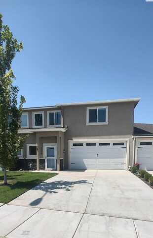 1010 Elma, Kennewick, WA 99338