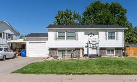 148 Schirra Rd, Pueblo, CO 81001