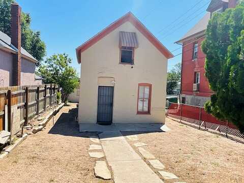 216 Bradford Ave, Pueblo, CO 81003