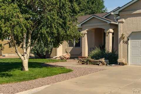 533 Archer Dr, Pueblo West, CO 81007