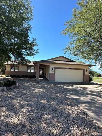 466 Pin High Dr, Pueblo West, CO 81007