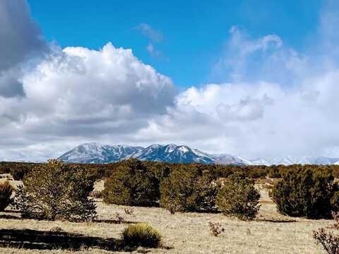 000 Twin Lakes Ranches, Walsenburg, CO 81089