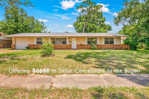 4040 Lynn Ora Dr, Pensacola, FL 32504