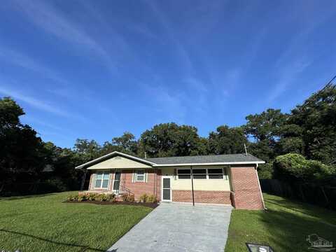 8641 Redwing Dr, Pensacola, FL 32534