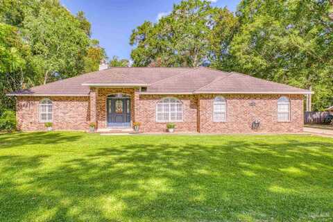 1815 Knight Cir, Cantonment, FL 32533