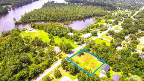 5563 Munson Ln, Milton, FL 32570