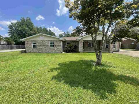 4780 Keyser Ln, Pace, FL 32571