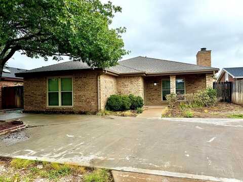 2502 Hoya Dr, Midland, TX 79707