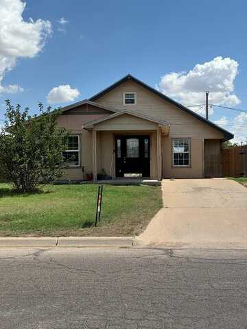 1914 English Dr, Midland, TX 79705