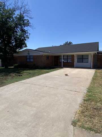 4613 Versailles Dr, Midland, TX 79703